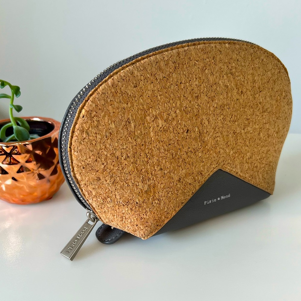 Pixie Mode Cork clutch. Vegan Leather. Grey. Wedding. Event.
